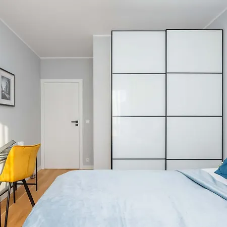 Elegant In With Parking And Desk For Remote Work By Renters